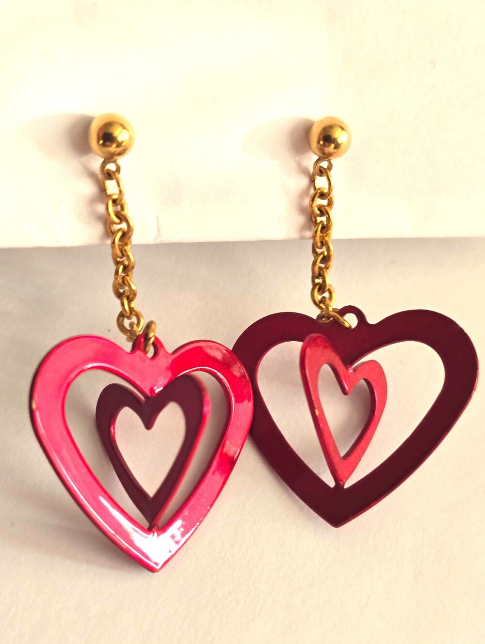 Vintage Avon Fun Heart Earrings red enamel gold tone valentines day